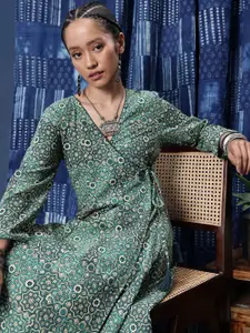 Taavi Hand Block Printed Pure Cotton Angrakha Kurta