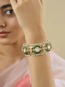 Kushal's Fashion Jewellery Embellished Bridal Victorian-Plated Kundan-Studded Bangle