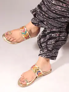 Carlton London Women One Toe Flats with Embroidered