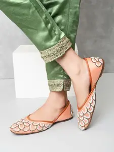 XE Looks Women Embellished Mojaris