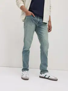 Roadster Men Slim Fit Mid-Rise Light Fade Stretchable Jeans