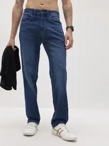 The Roadster Life Co. Men Regular Fit Mid-Rise Light Fade Stretchable Jeans