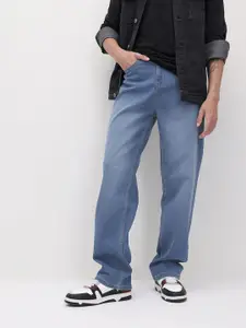 The Roadster Life Co. Men Relaxed Fit Mid-Rise Light Fade Stretchable Jeans