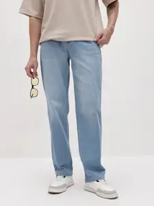 The Roadster Life Co. Men Mid-Rise Light Shade Light Fade Straight Fit Stretchable Jeans