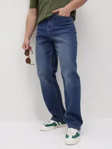 The Roadster Life Co. Men Relaxed Fit Mid-Rise Light Fade Stretchable Jeans