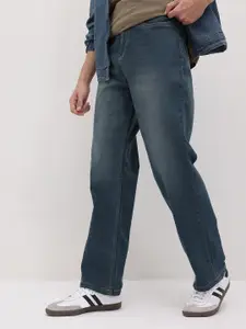 The Roadster Life Co. Men Mid-Rise Light Fade Relaxed Fit Stretchable Jeans