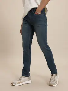 The Roadster Life Co. Men Slim Fit Mid-Rise Light Fade Stretchable Jeans