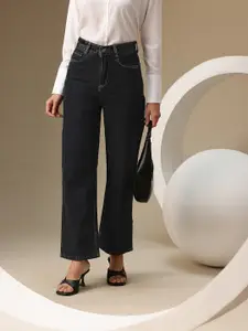 Chemistry Women Bootilicious Straight Fit Light Fade Stretchable Jeans