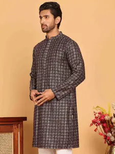 Jompers Floral Embroidered Mandarin Collar Thread Work Straight Kurtas