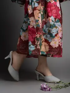 DressBerry Women Textured Round Toe Kitten Heel Mules