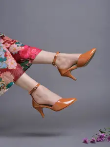 DressBerry Women Kitten Sandals