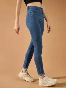 DOLCE CRUDO Women Skinny Fit High-Rise Stretchable Cropped Denim jeans