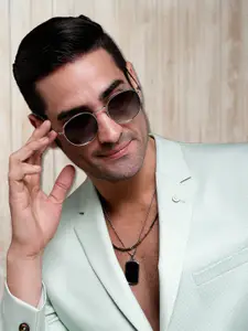 HASHTAG EYEWEAR Men Oval Sunglasses with Polarised and UV Protected Lens ICE-S2380-C1