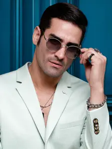 HASHTAG EYEWEAR Men Oval Sunglasses with Polarised and UV Protected Lens ICE-S2356-C4-