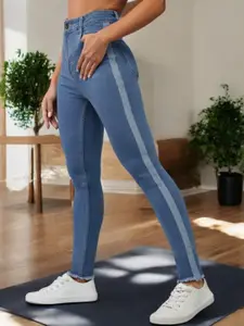 DOLCE CRUDO Women Skinny Fit High-Rise Light Fade Stretchable Jeans