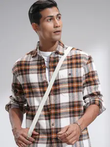 HIGHLANDER Men Spread Collar Tartan Checked Cotton Casual Shirt