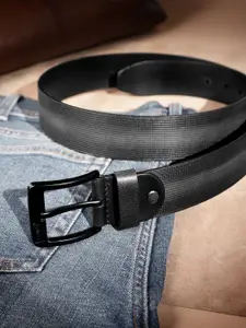 Levis Men Textured Leather Belt