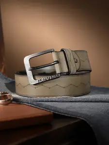 Levis Men Textured Leather Belt