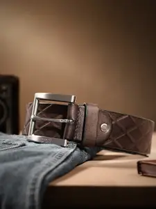 Levis Men Textured Leather Belt