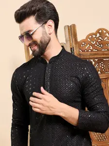 House of Pataudi Mandarin Collar Floral Embroidered Straight Kurta