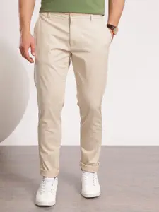 Nautica Men Textured Slim Fit Chinos Trousers