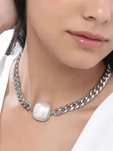 SOHI Silver-Plated Pearls Necklace