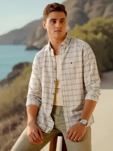 Louis Philippe Sport Men Slim Fit Opaque Checked Casual Shirt