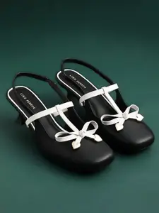 Lino Perros Kitten Pumps