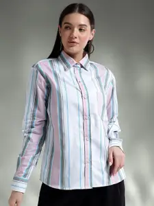 Kotty Women Spread Collar Graphic Printed Cotton Casual Shirt