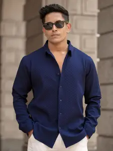 Powerlook Men Spread Collar Solid Casual Shirt