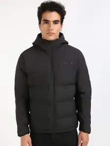 Calvin Klein Jeans Men Hooded Solid Cotton Casual Puffer Jacket