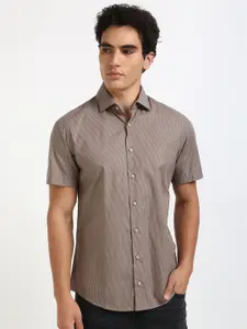 Calvin Klein Jeans Men Spread Collar Multi Striped Cotton Casual Shirt