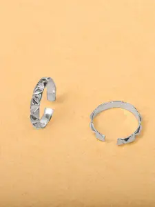 Mia by Tanishq 925 Sterling Silver Sleek Lines Textured Toe Rings