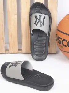 PERY PAO Men Printed Sliders