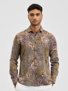 Snitch Men Smart Fit Spread Collar Floral Printed Casual Shirt