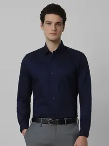 Peter England Men Spread Collar Geometric Printed Cotton Slim Fit Formal Shirt