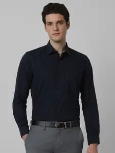 Peter England Men Spread Collar Gingham Checked Cotton Formal Shirt