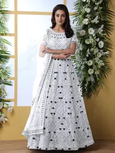 APNISHA Women Floral Embroidered Net Fit & Flare Maxi Dress