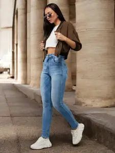 DOLCE CRUDO Women Slim Fit High-Rise Light Fade Stretchable Jeans