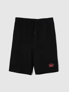 max Boys Regular Fit Mid-Rise Sports Shorts