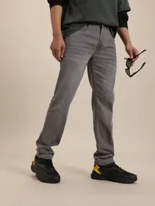 The Roadster Life Co. Men Regular Fit Mid-Rise Light Fade Stretchable Jeans