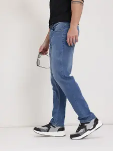 The Roadster Life Co. Men Slim Fit Mid-Rise Light Fade Stretchable Jeans