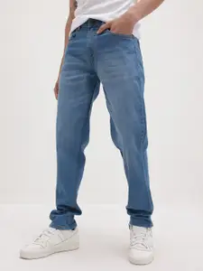 The Roadster Life Co. Men Mid-Rise Light Fade Stretchable Regular Fit Jeans