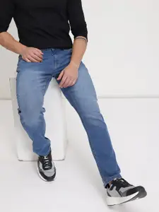 The Roadster Life Co. Men Slim Fit Mid-Rise Light Fade Stretchable Jeans