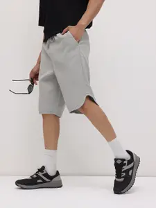 The Roadster Life Co. Men Mid-Rise Waffle Knit Pure Cotton Relaxed Fit Bermuda Shorts