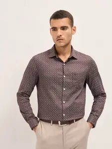 THE BEAR HOUSE Men Tailored Fit Spread Collar Geometric Printed Cotton Formal Shirt