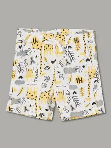 Juniors by Lifestyle Boys Printed Regular Fit Mid-Rise  Shorts