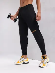 HRX by Hrithik Roshan Men Typography Print Detail Mid-Rise Rapid-Dry Training Joggers
