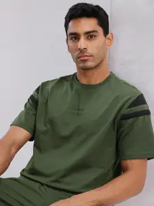 HRX by Hrithik Roshan Striped Detail Lifestyle Tracksuit