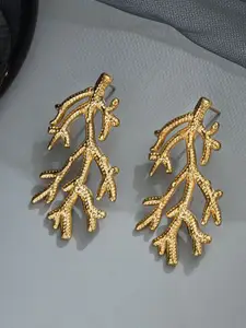 DIVASTRI Leaf Shaped Studs Earrings
